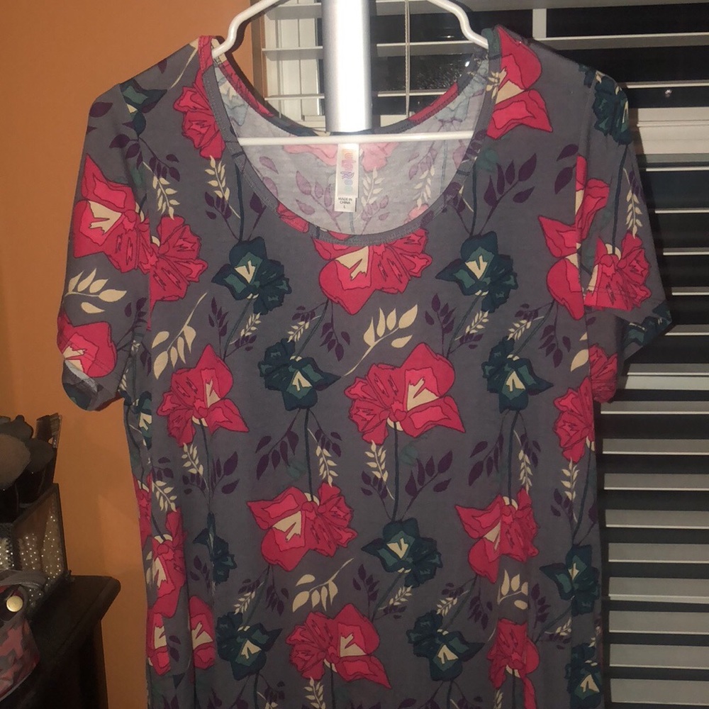 LulaRoe Irma and Classic Tees - Picture 5 of 8